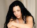 amy-lee-1024x768-17077 1302995680